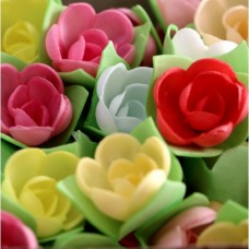 Вафельные цветы "Розы на трилистнике" микс 3шт